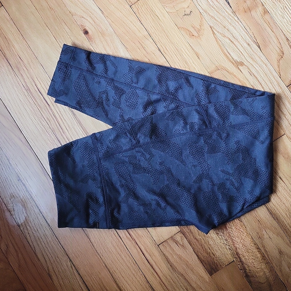 Mondetta navy leggings